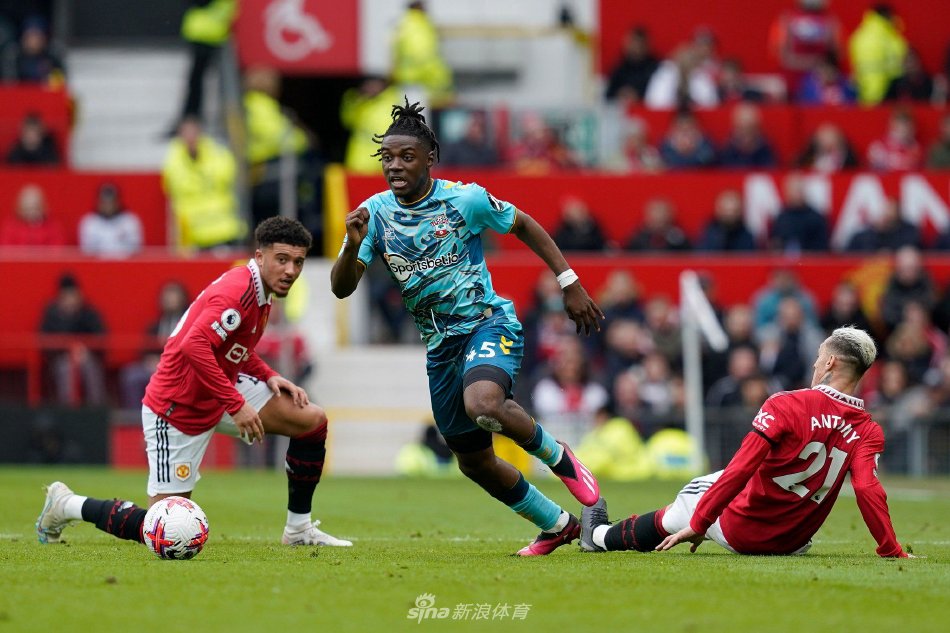 还在防守端 还在防守端